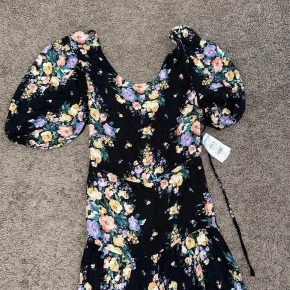 O’NEIL MAXI DRESS small flaw* - Picture 4 of 10